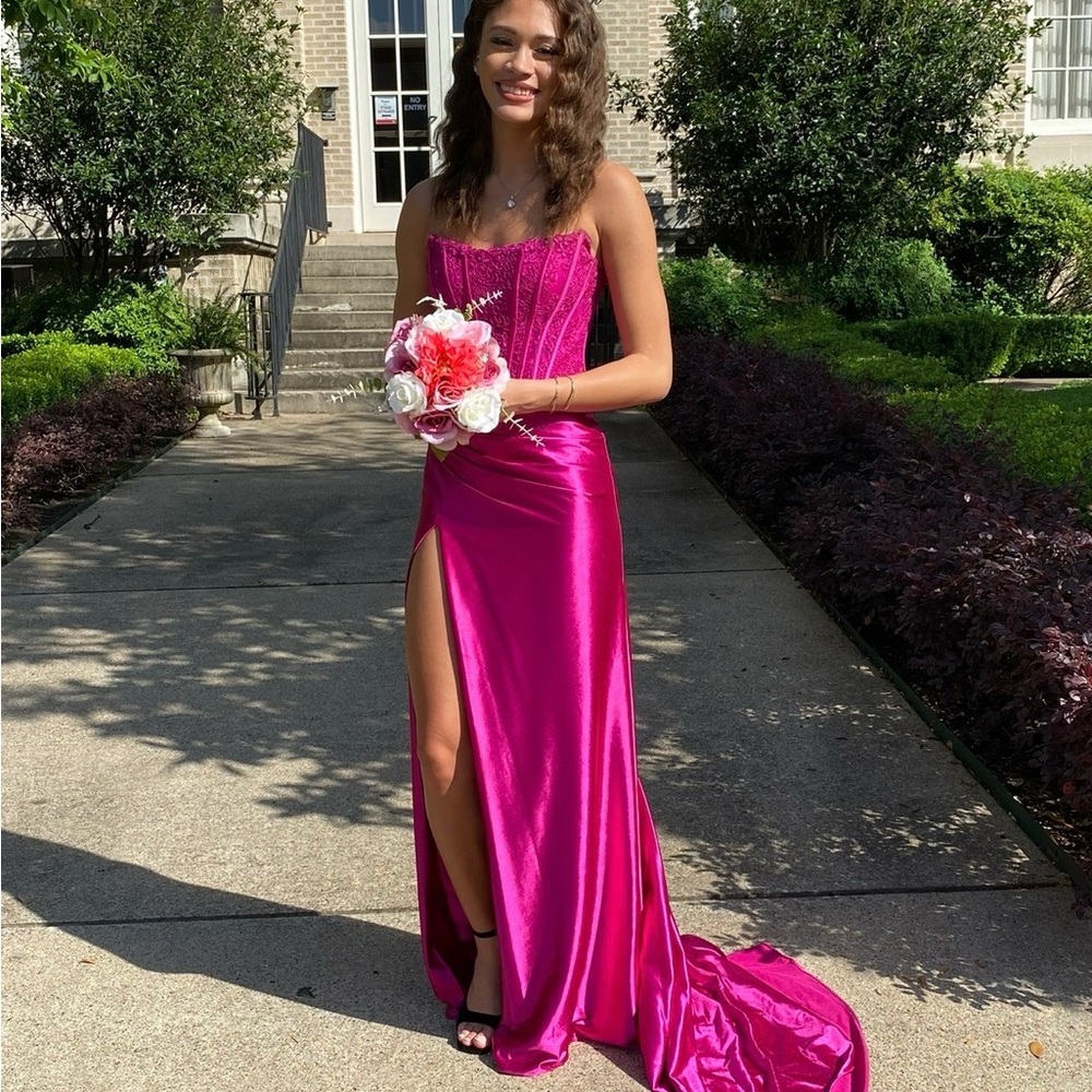 Sherri Hill Fuchsia Strapless Prom Dress
